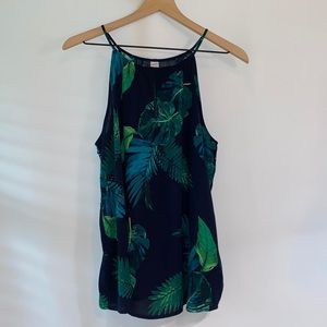 Sleeveless blouse